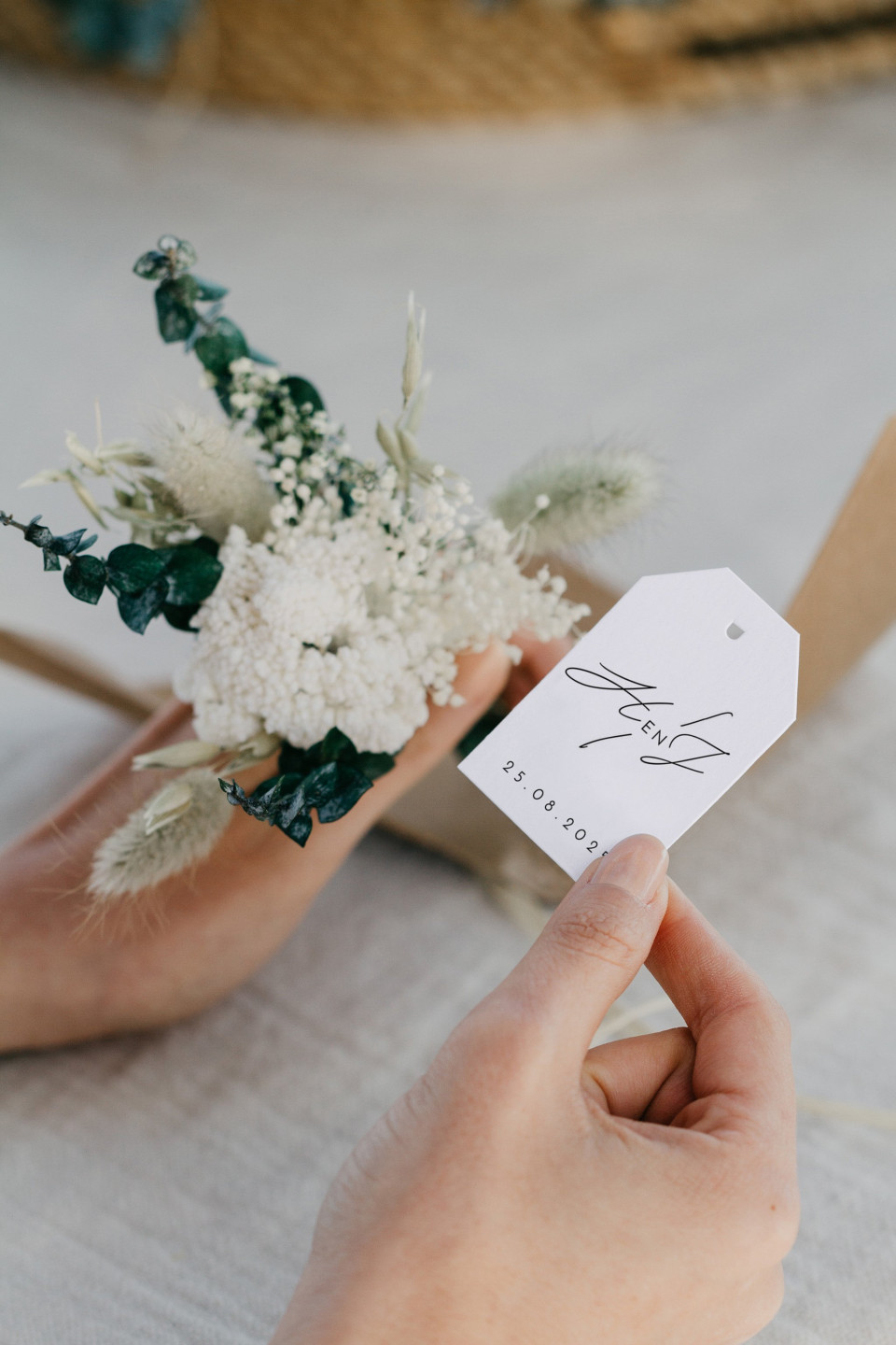 Wedding Flower Meanings: Symbolism of Popular Blooms