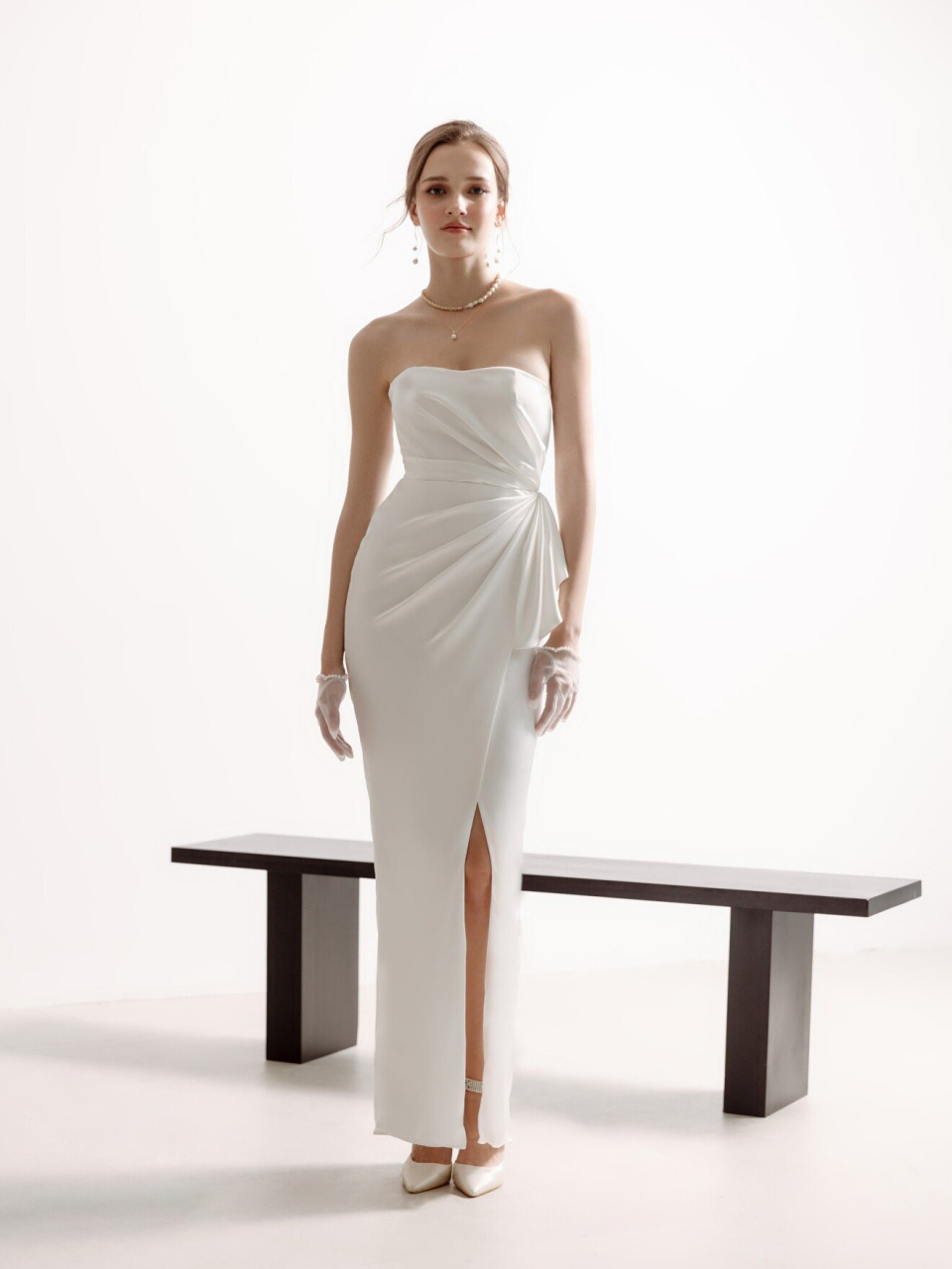 Trouwjurk van White Cherry Hamburg - Moderne und minimalistische Brautkleider impressie 
