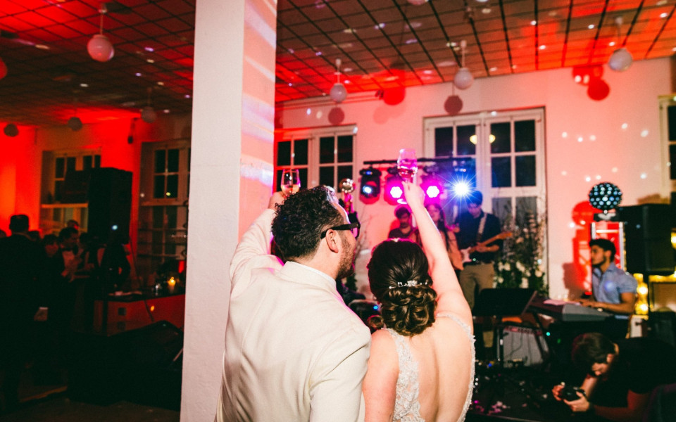 Muziek van Benga Party Band overzicht