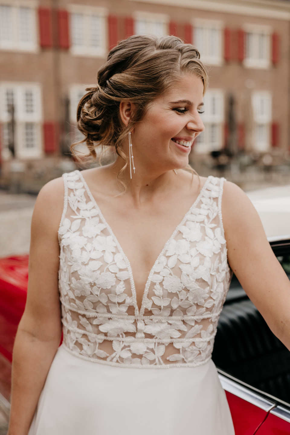 Bruidskapsel door Sk Haar and Make-up impressie 4