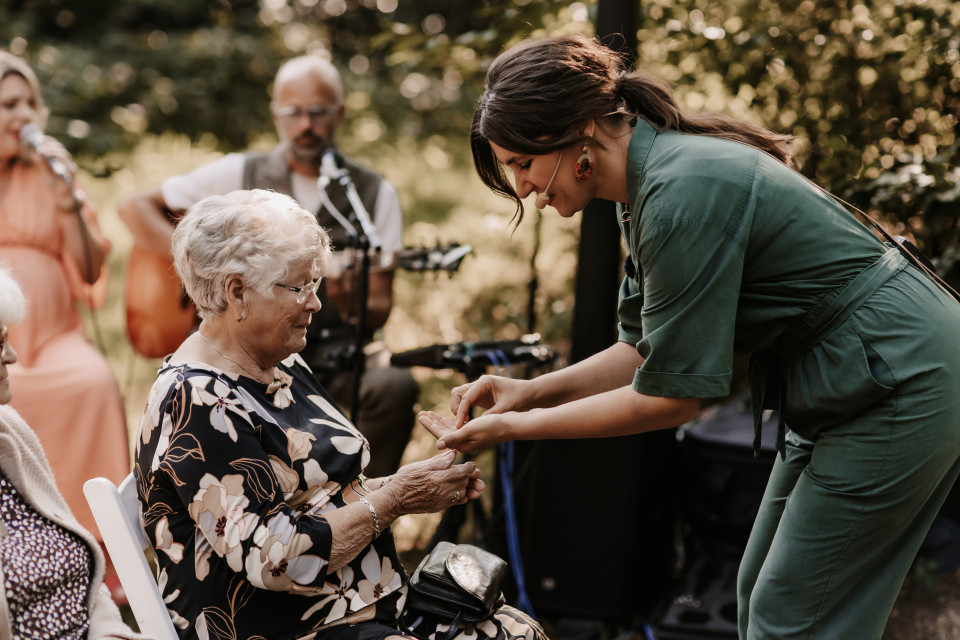 Trouwambtenaar Trouwambtenaar Anneloes impressie 