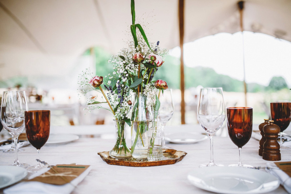 Family-Style Wedding Dinner: How It Works and What to Know