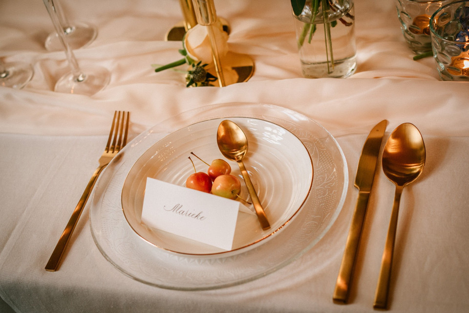 Family-Style Wedding Dining: Pros, Cons, and Cost