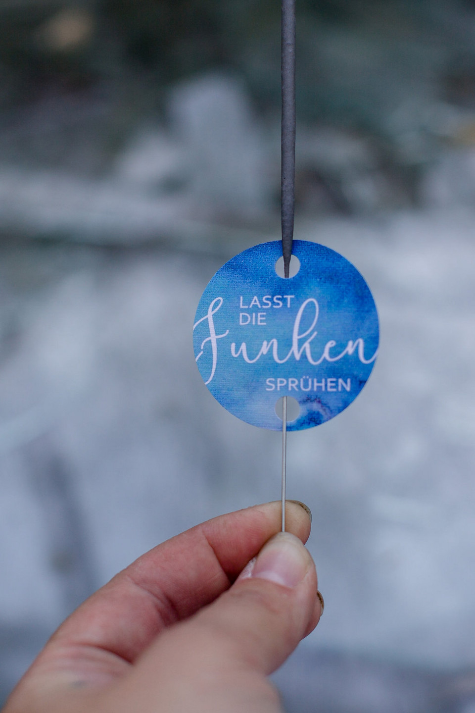 Blaue Labels für Wunderkerzen