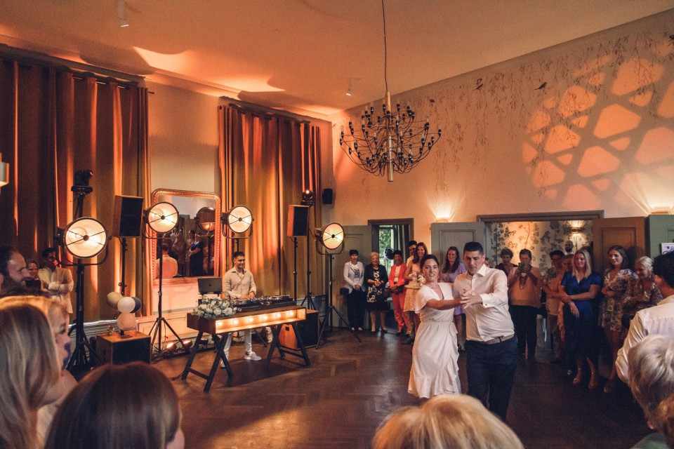 Muziek boeken bij DJ te Huur