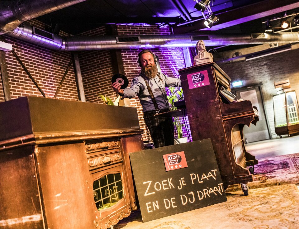 Muziek van DJ Vintage Vinyl impressie 2