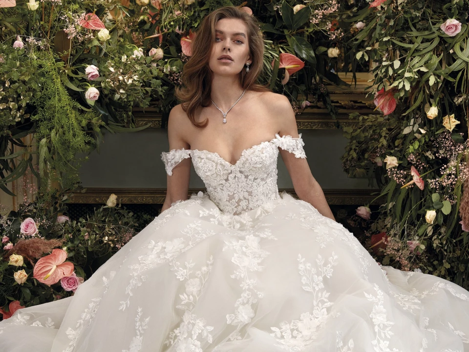 Demetrios, la marca griega de vestidos de novia que ha llegado para quedarse | Colección 2024.