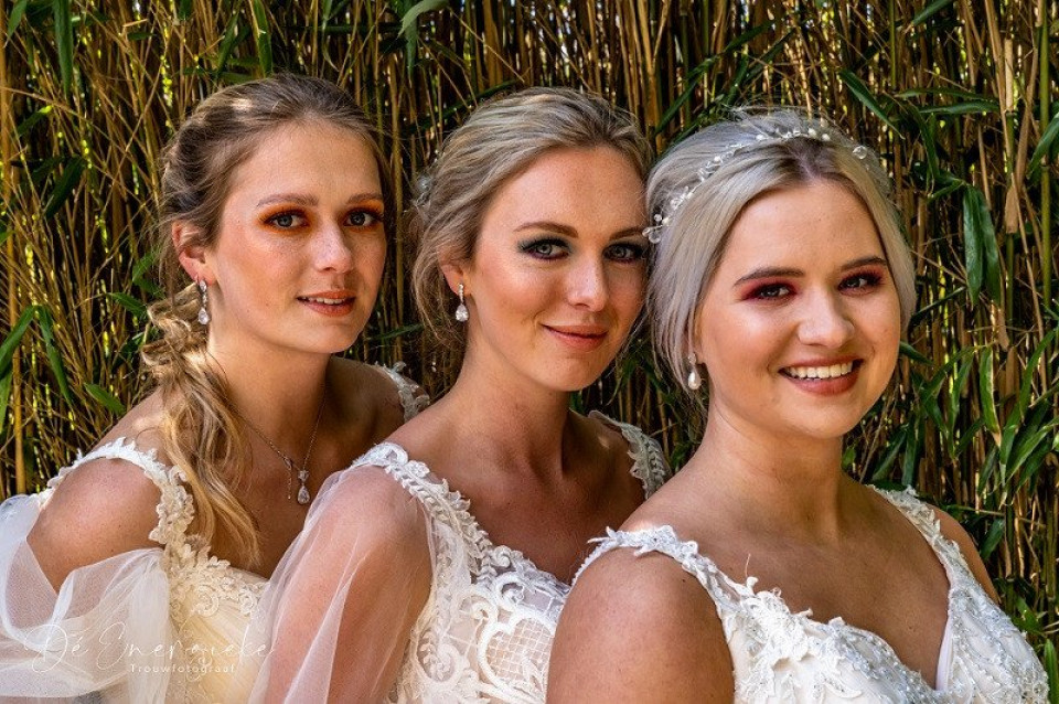 Trouwjurk passen bij Yalisa’s Bruidsmode
