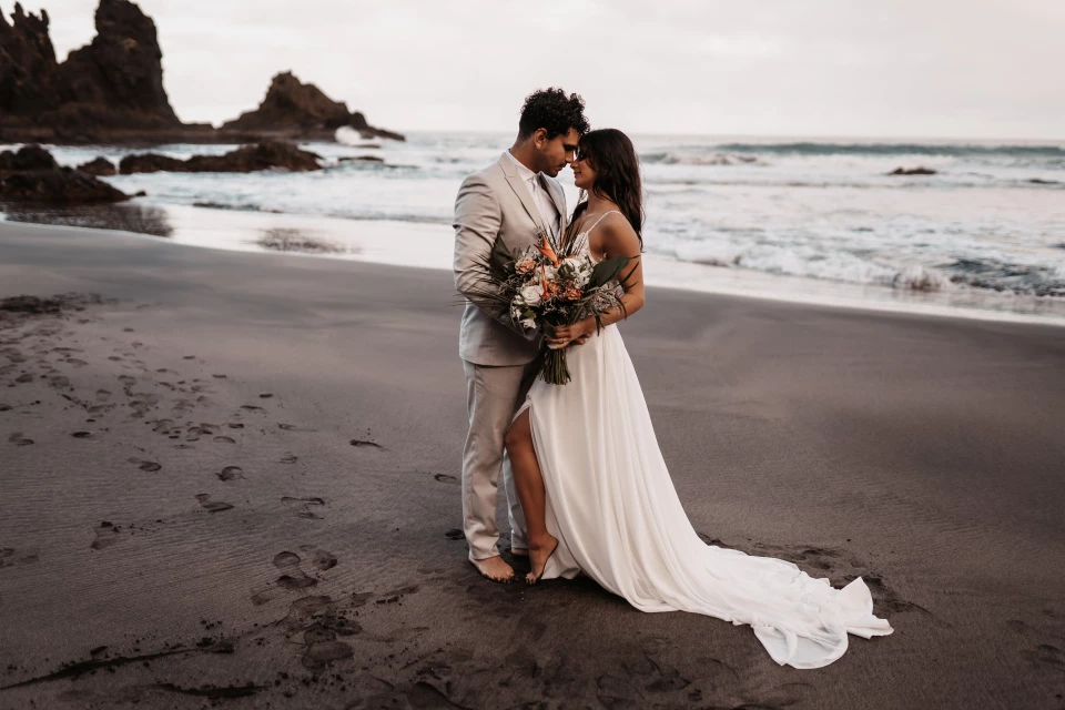 ¿Qué regalar a tu pareja el día de vuestra boda? | Detalles Inolvidables para Sorprender a tu Pareja