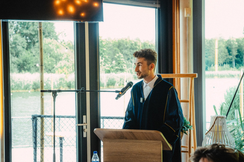 Trouwen met trouwambtenaar De Jonge Trouwambtenaar – Samuel Volonteri
