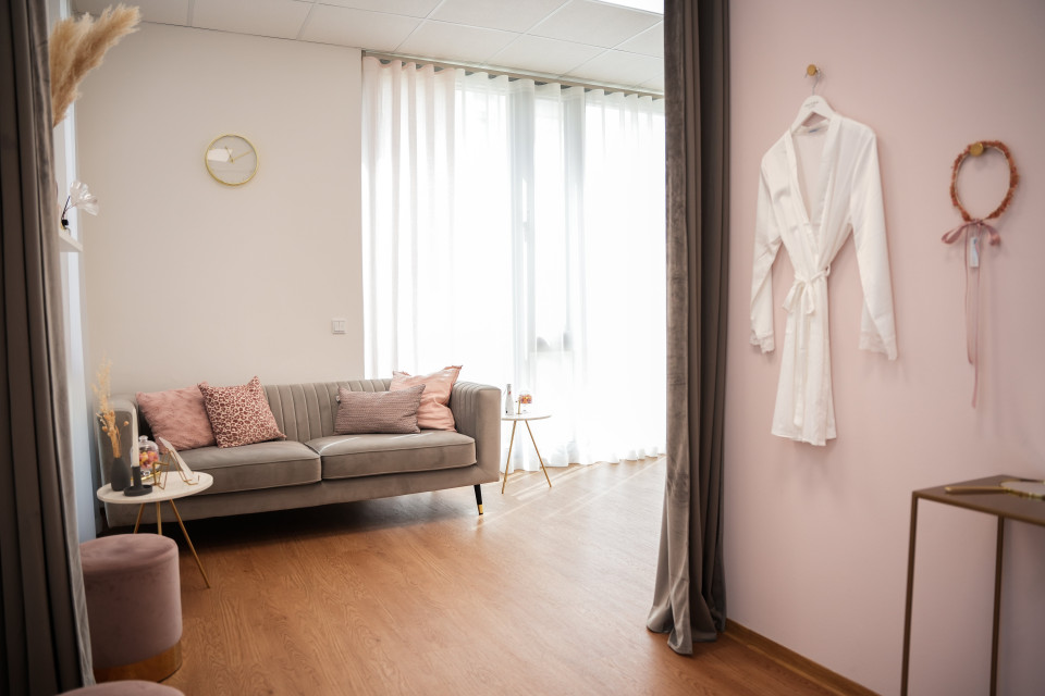 Trouwjurk van Ivory &amp; Blush - Brautmode Aalen details