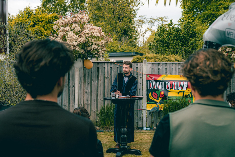 De Jonge Trouwambtenaar – Samuel Volonteri