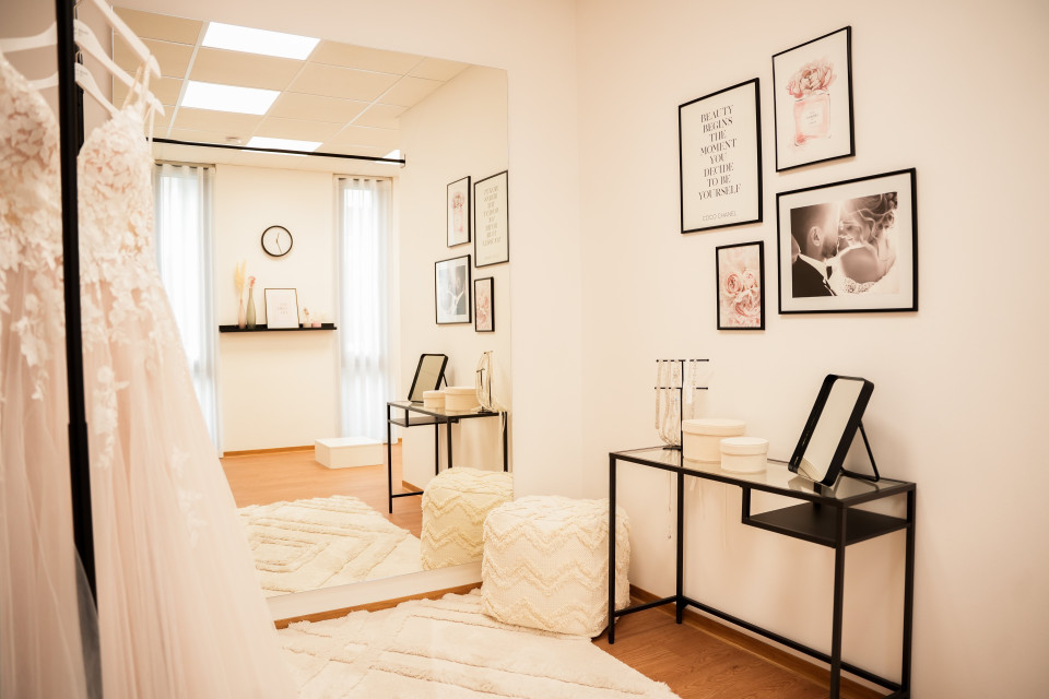 Ivory &amp; Blush - Brautmode Aalen