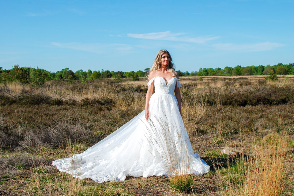 Trouwjurk van De Bruidskamer details