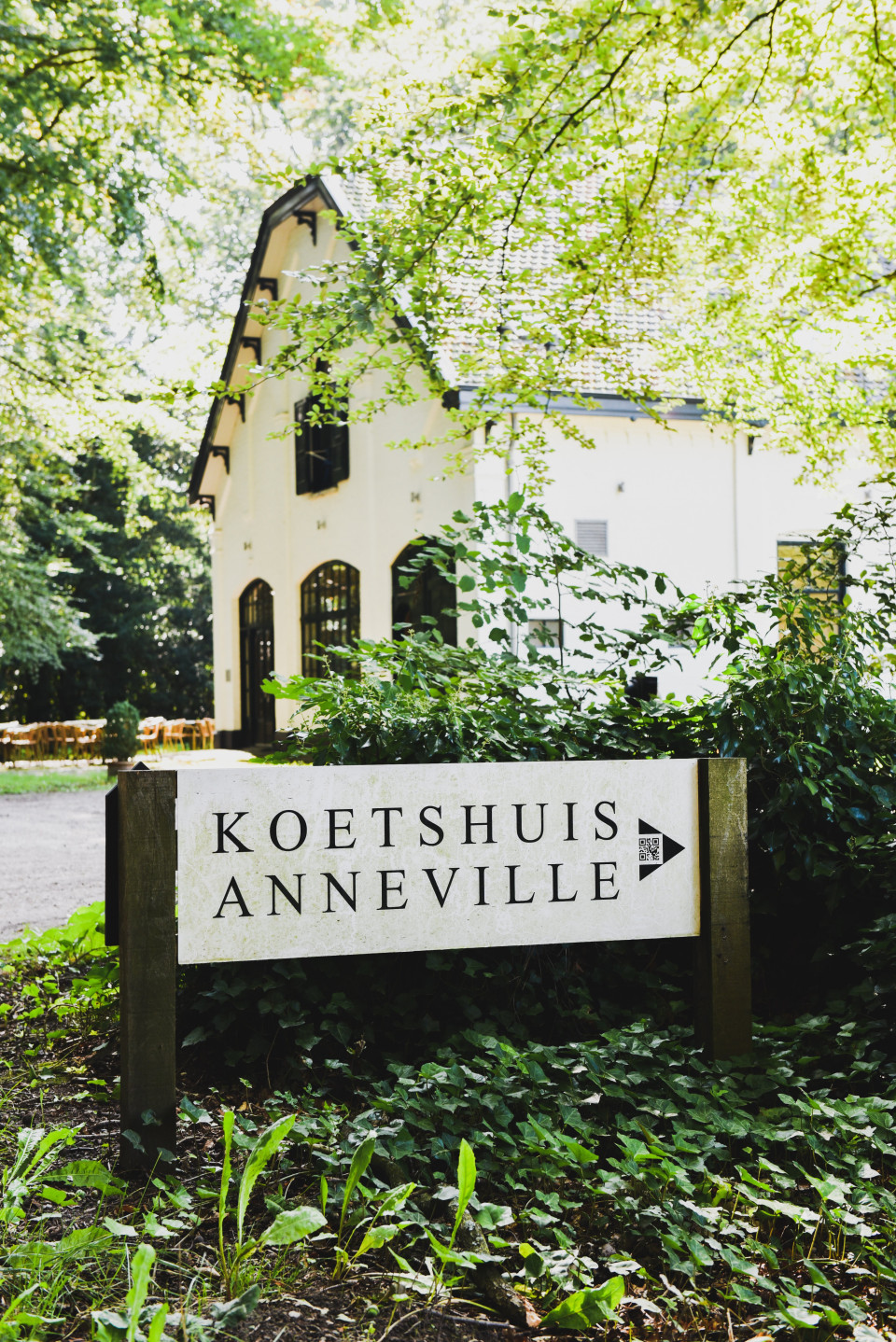 een bord met de tekst kotshuis anneville