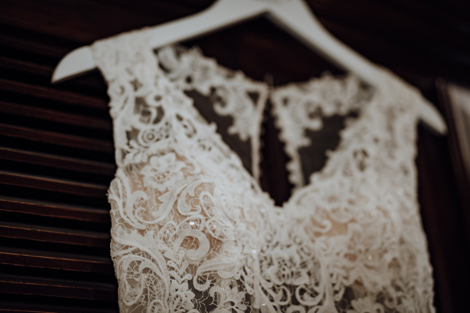 How to Store Your Wedding Dress Before the Wedding: Keep It Perfect Until the Big Day