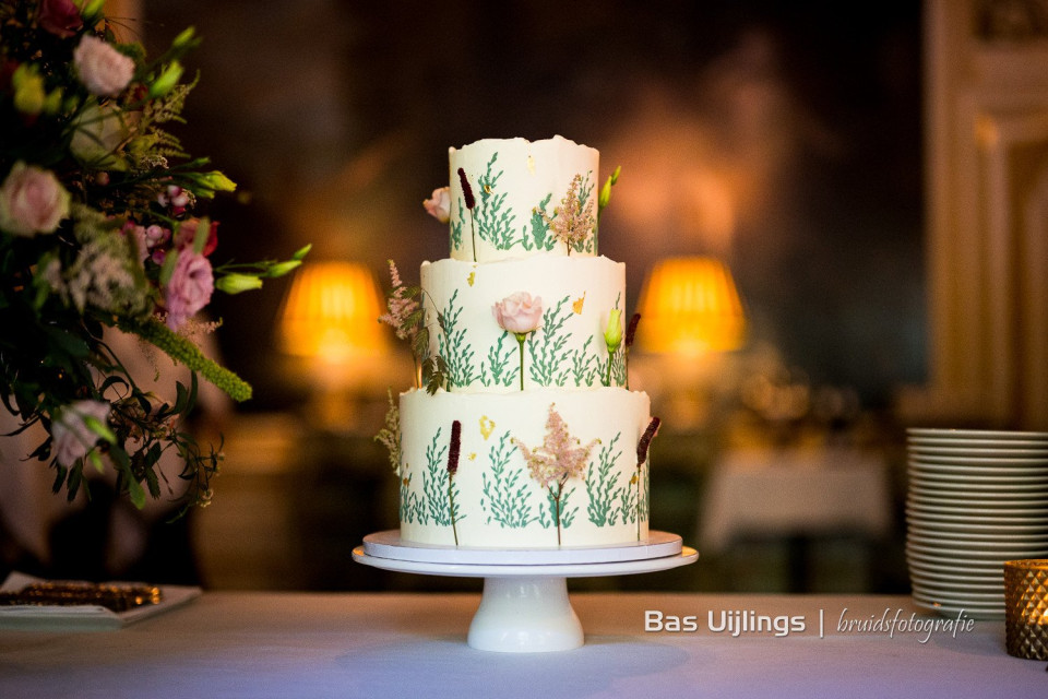 Bruidstaart van Sugarlips Cakes impressie 2