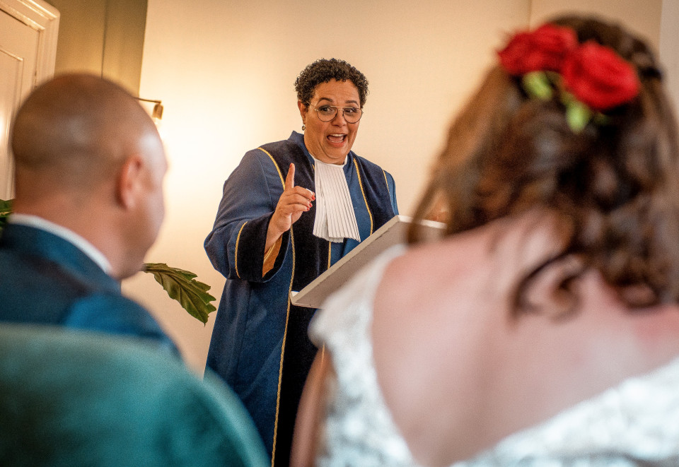 Trouwambtenaar Boek de Babs details