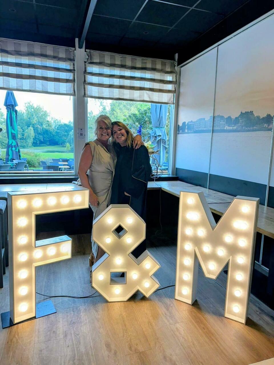 Trouwambtenaar Ca-ring Wedding Ceremonies impressie