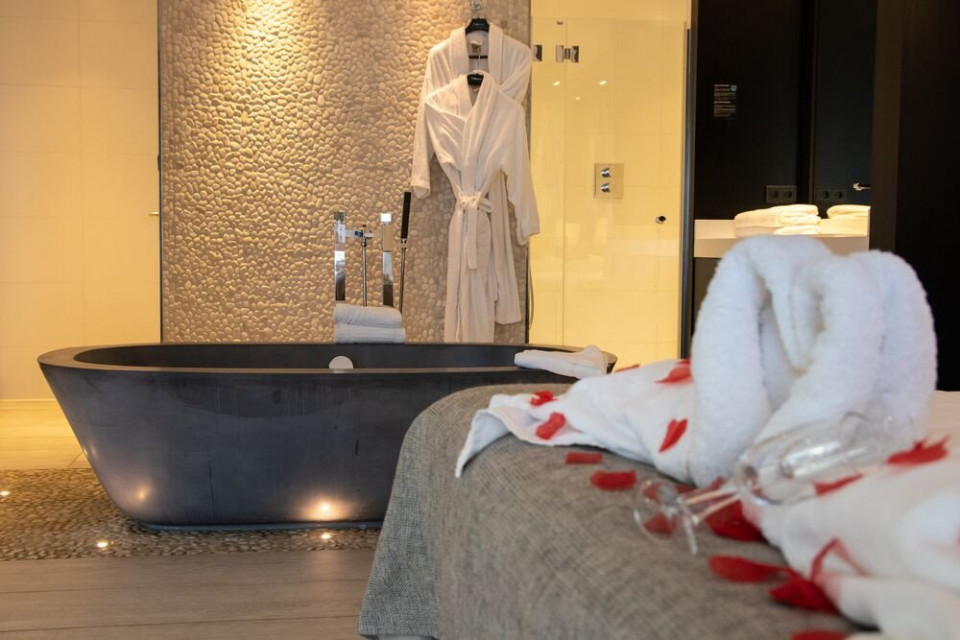 Huwelijksnacht bij Van der Valk Hotel Nuland - &#039;s Hertogenbosch impressie 3