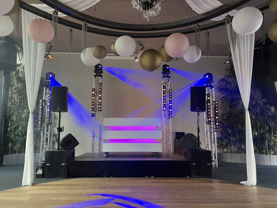 Verhuurartikelen van R&amp;D - Rents &amp; Events overzicht