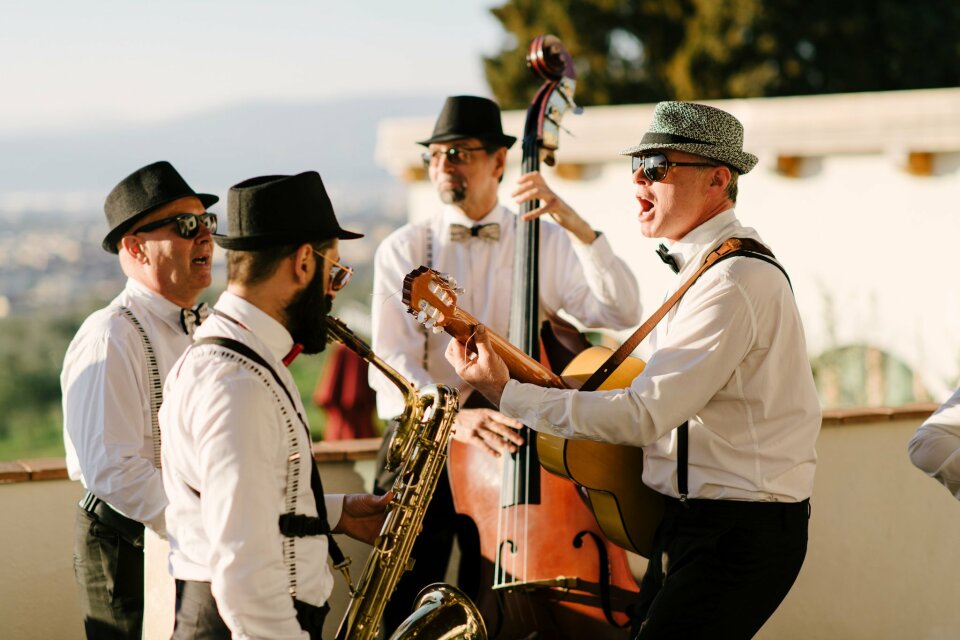 Buitenlandse bruiloft via FunkyBird Weddings details