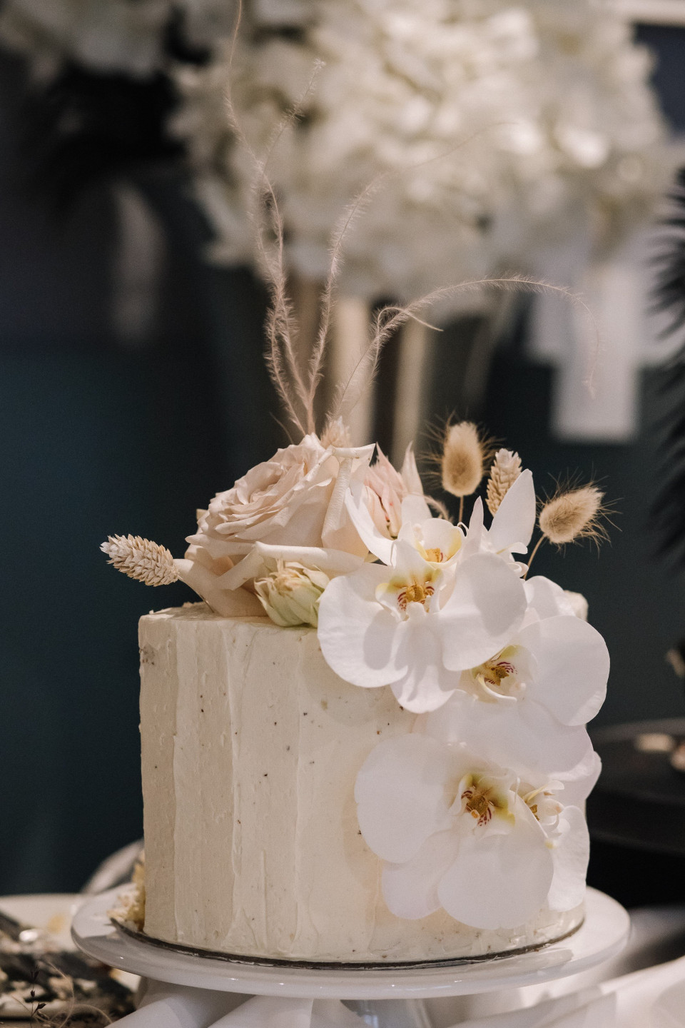 Bruidstaart van Süße Flora Tortenatelier impressie 4