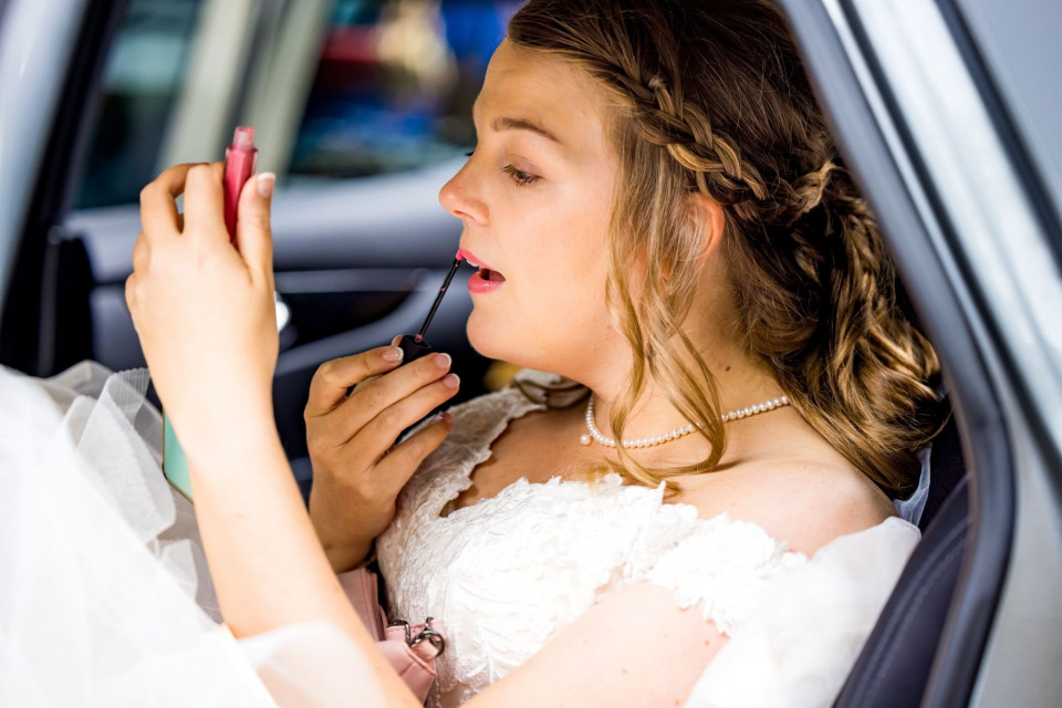 Bruidsmake-up door Laura Duijvestijn Make-up artist en Hairstyling overzicht
