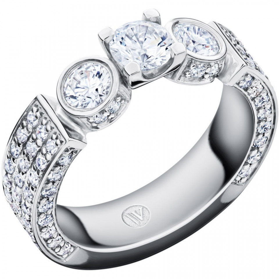 een diamanten verlovingsring met drie stenen