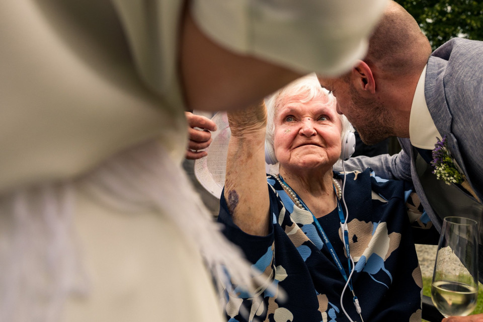 Trouwfotograaf frei Kamera - Dokumentarische Fotografie &amp; Videografie impressie 2