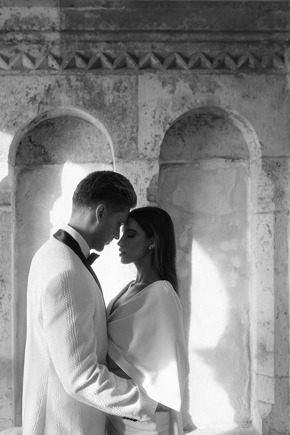 partials.profile.image_alts.hero_image