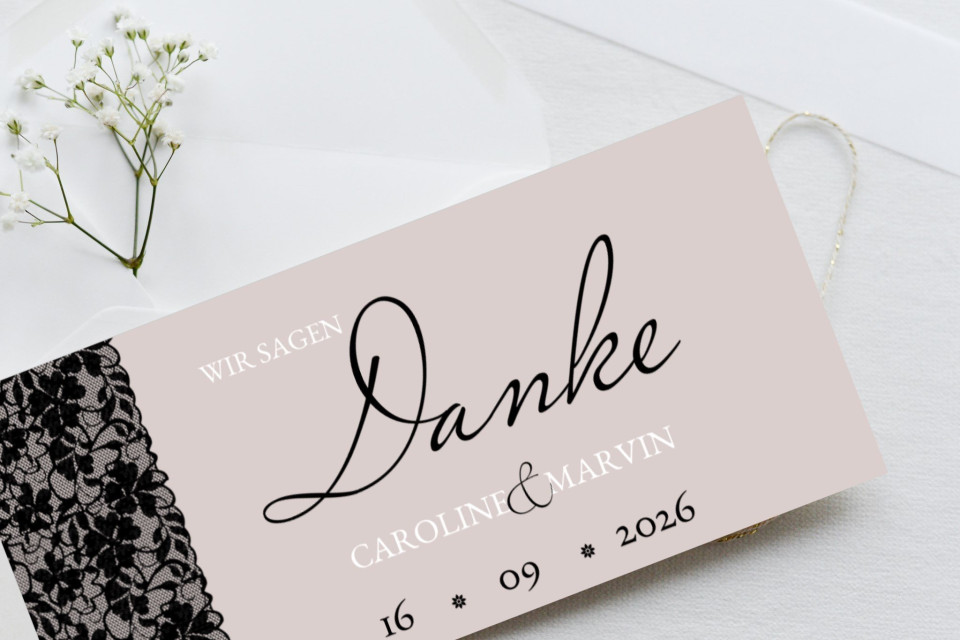 Romantische Danksagungskarte in Nude mit schwarzer Spitze