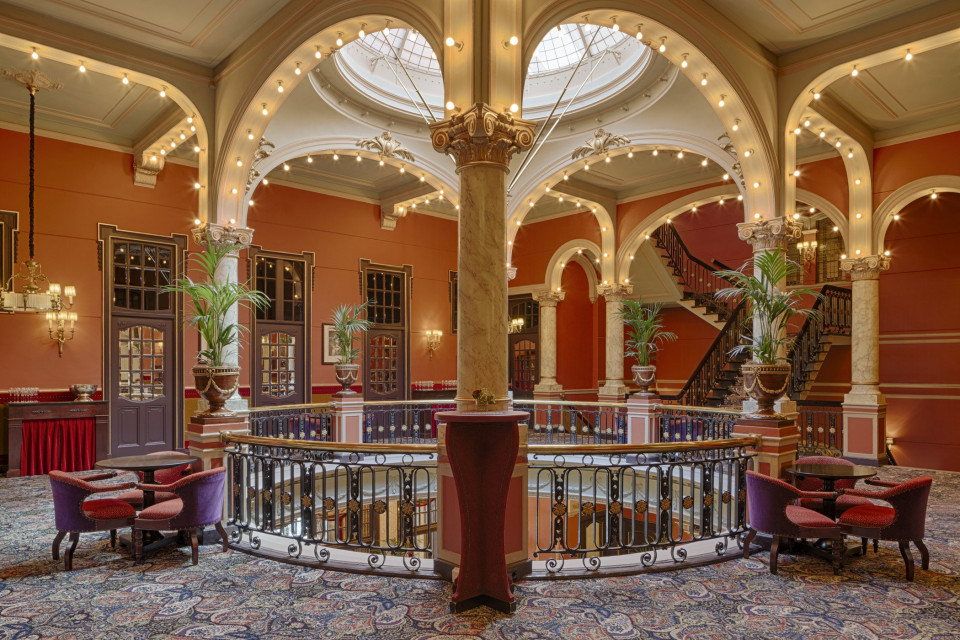 Trouwen bij Hotel Des Indes