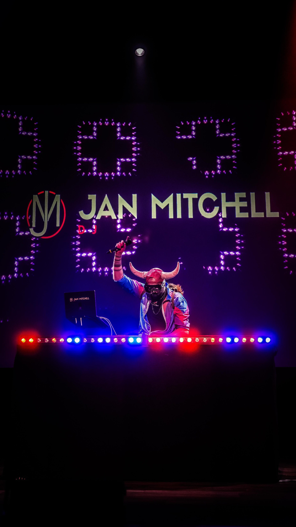 Muziek van DJ Jan Mitchell - Hochzeits &amp; Event DJ overzicht
