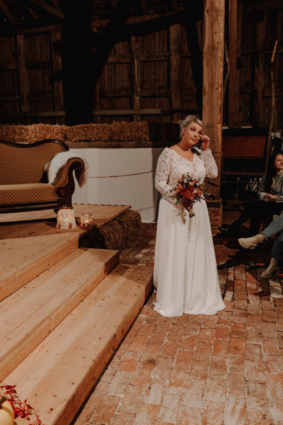 Bunter Herbstblumenstrauß für die Hochzeit