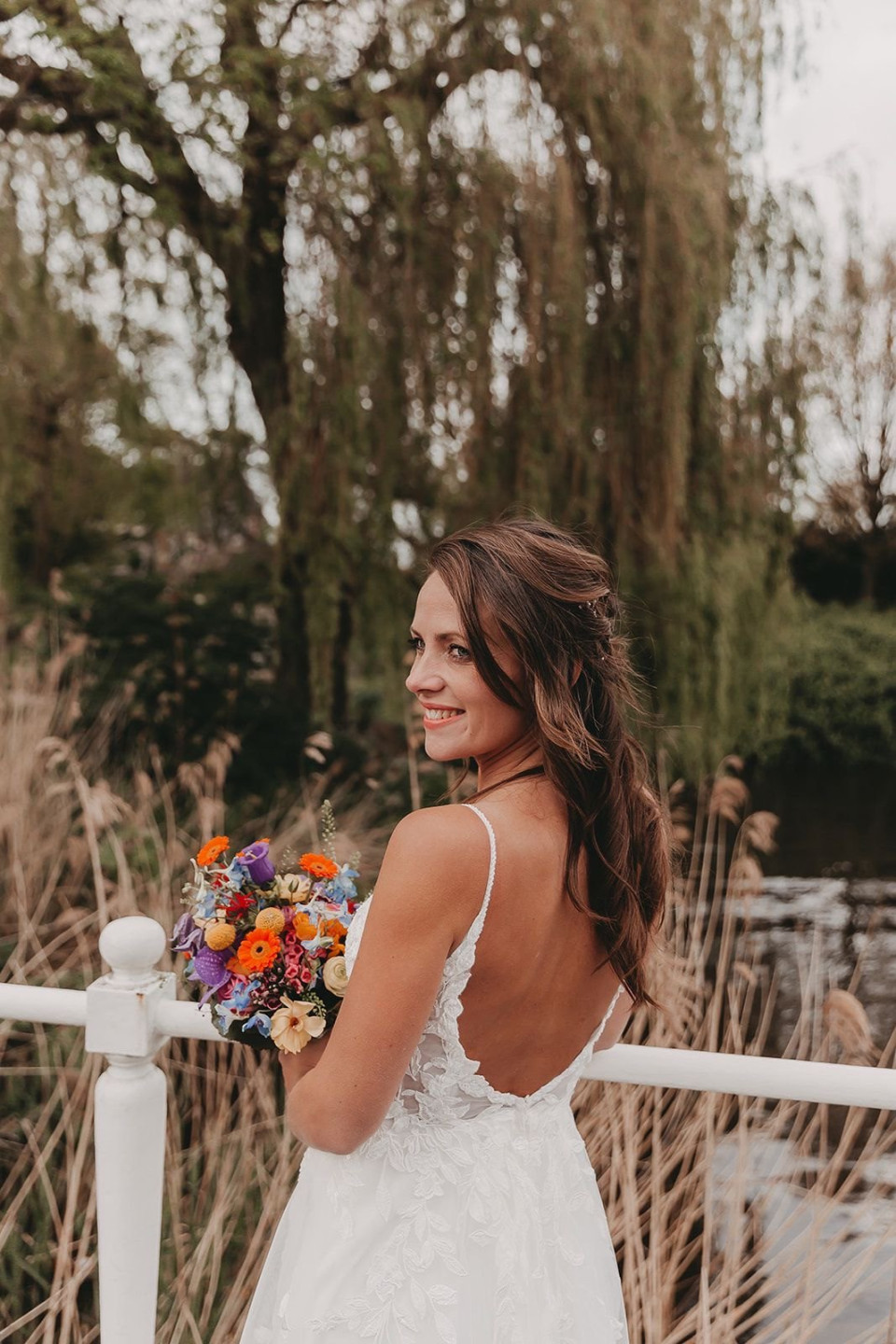 Bruidskapsel door The Bridal Hair Company impressie 4
