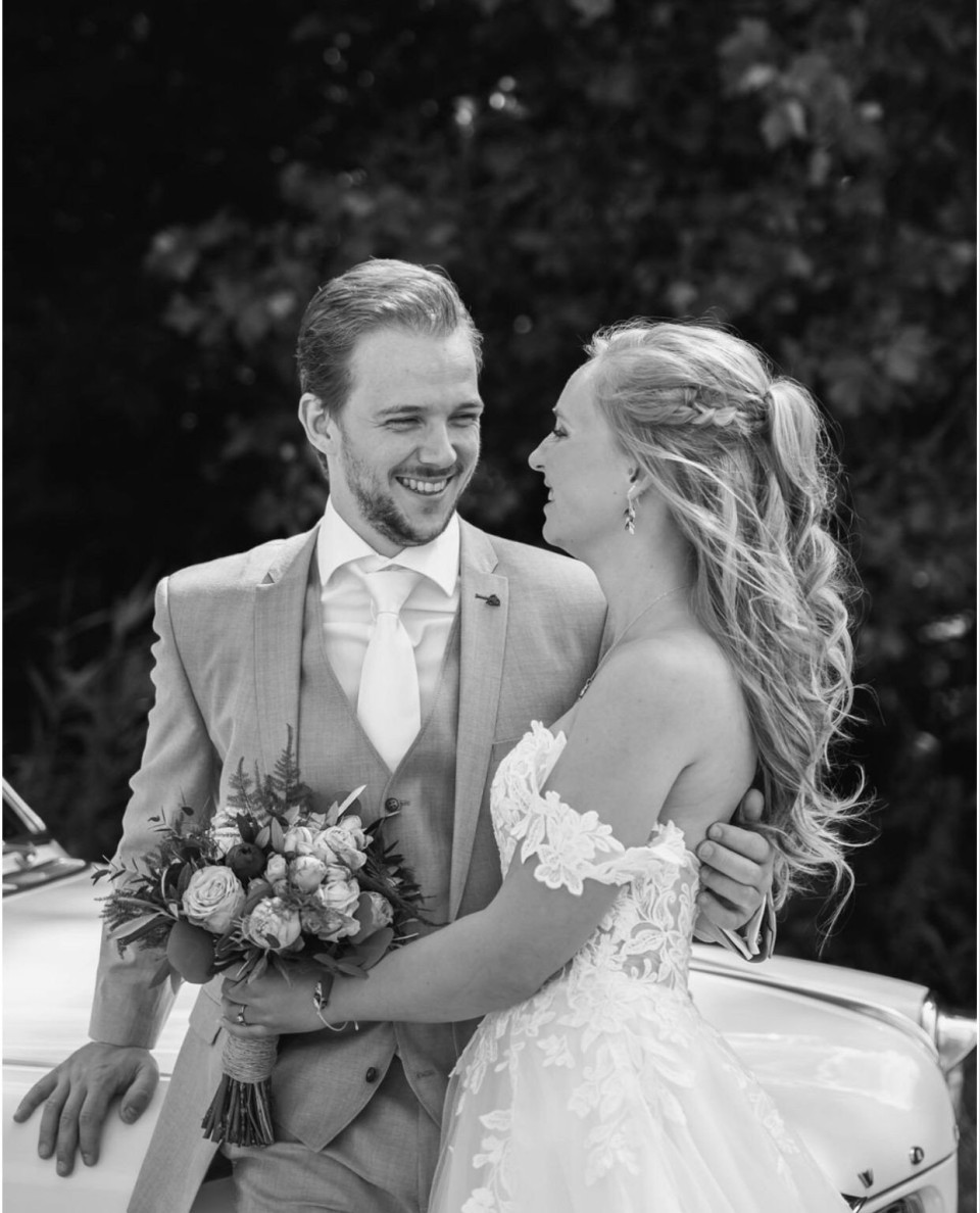 Bruidsmake-up door M Hair &amp; Make-up details