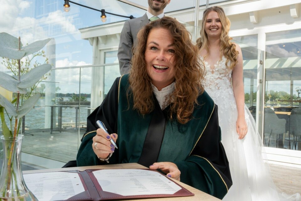 Trouwambtenaar Trouwambtenaar Karina overzicht