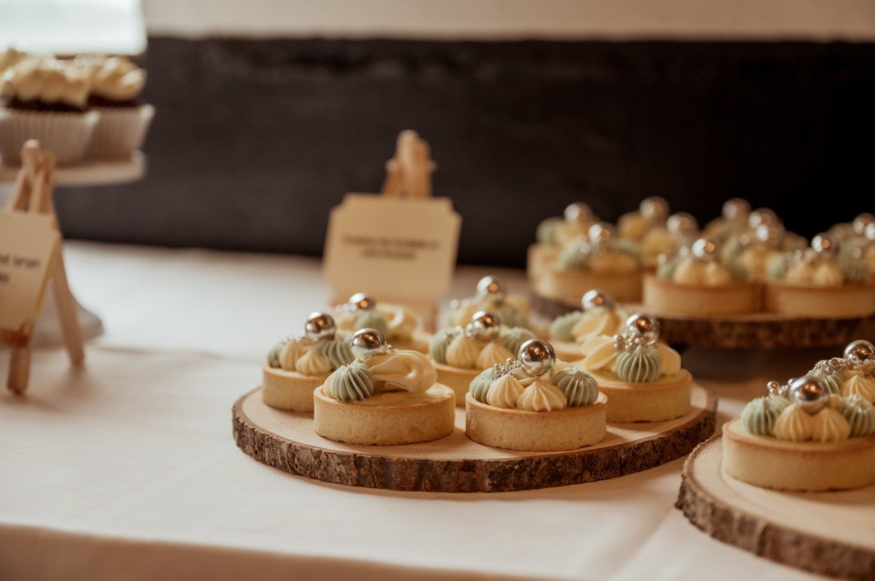 Bruidstaart van Cakes &amp; Sweetsdesigner Anne Pijs impressie 2