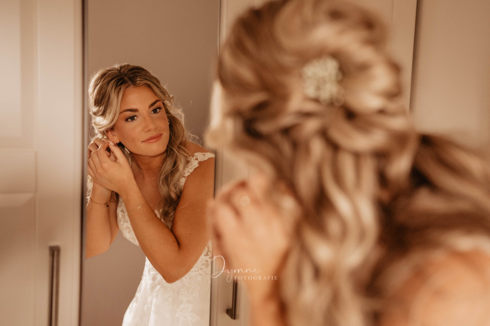 Bruidsmake-up laten doen bij ESMIRALDA DE WAAL