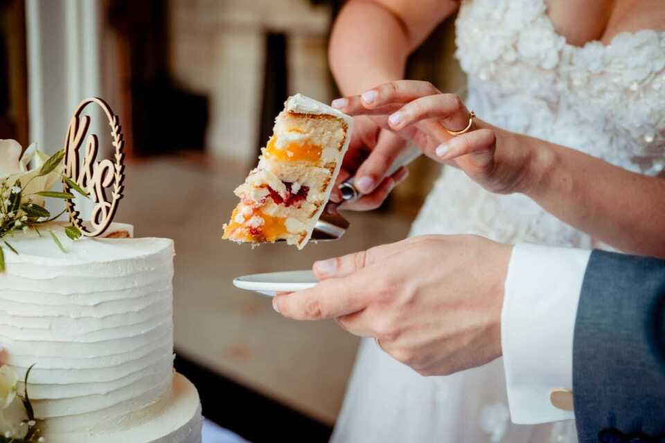Bruidstaart van Cakes & Sweetsdesigner Anne Pijs details
