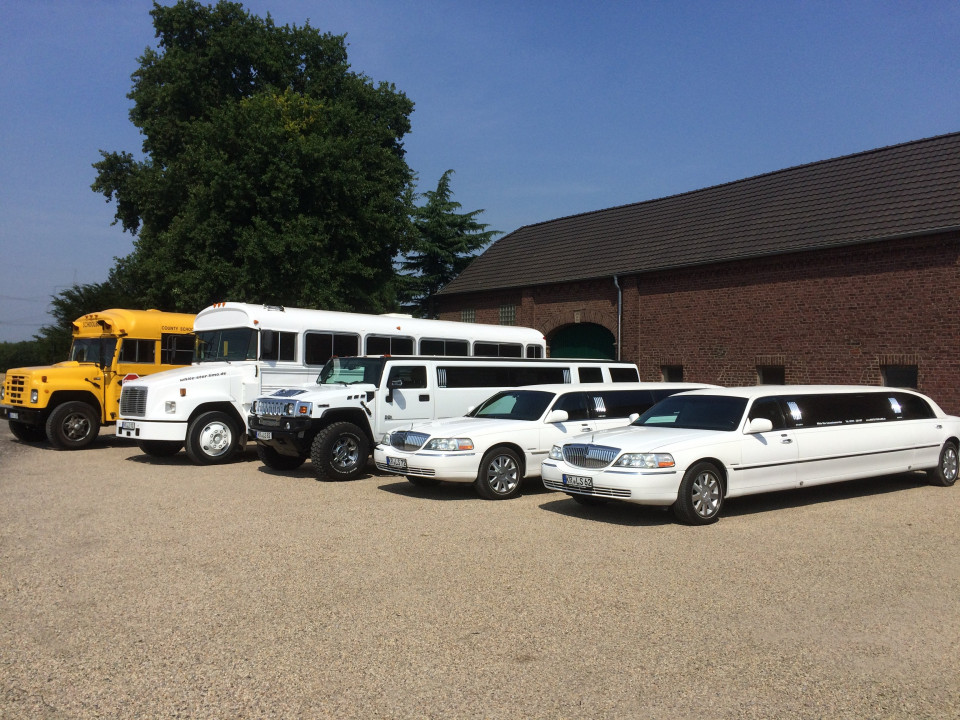 partials.profile.image_alts.hero_image