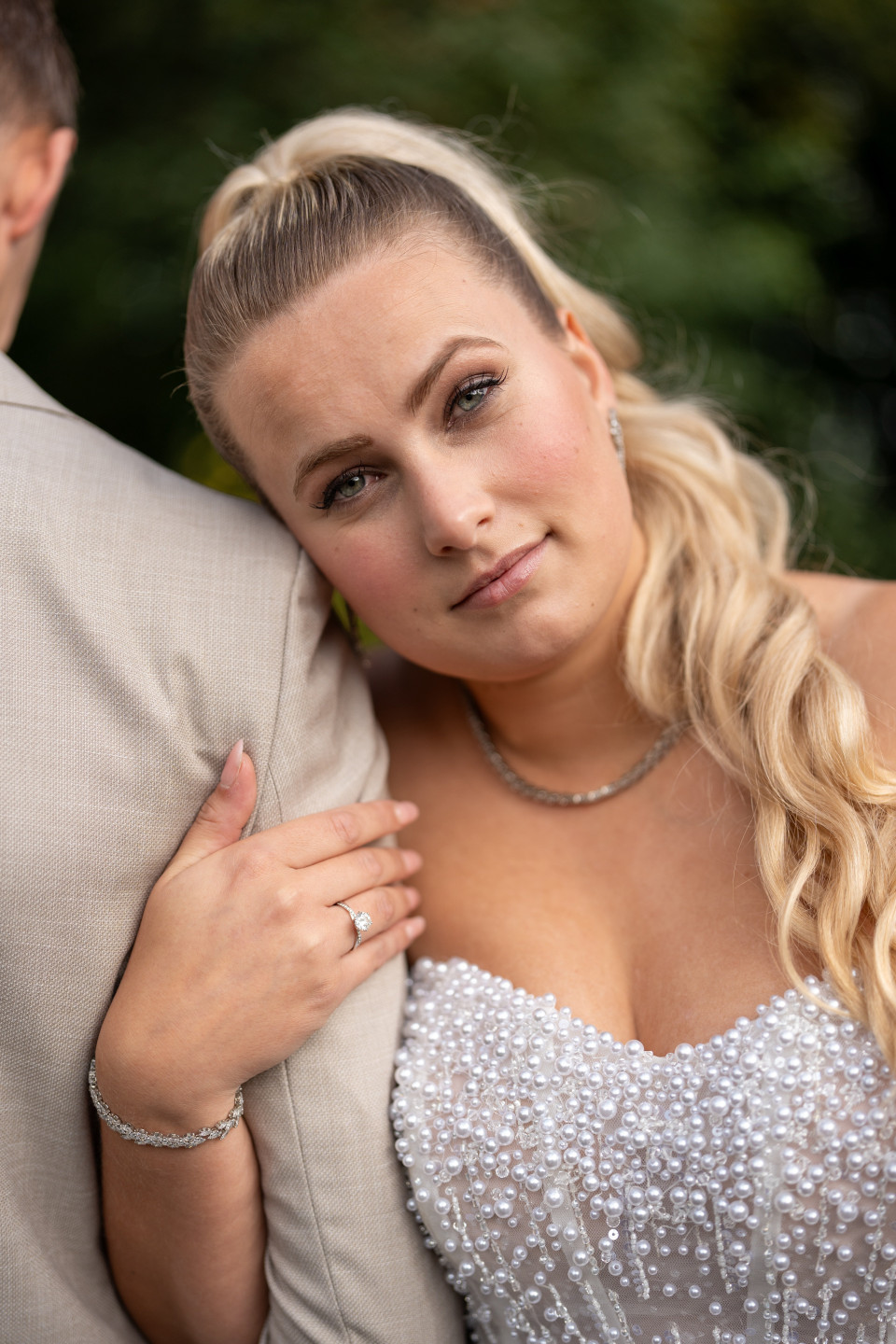 Bruidskapsel door Ici Jolie Bruidsstyling impressie 