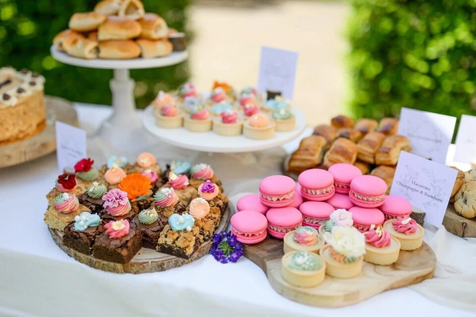 Bruidstaart van Cakes & Sweetsdesigner Anne Pijs impressie 2