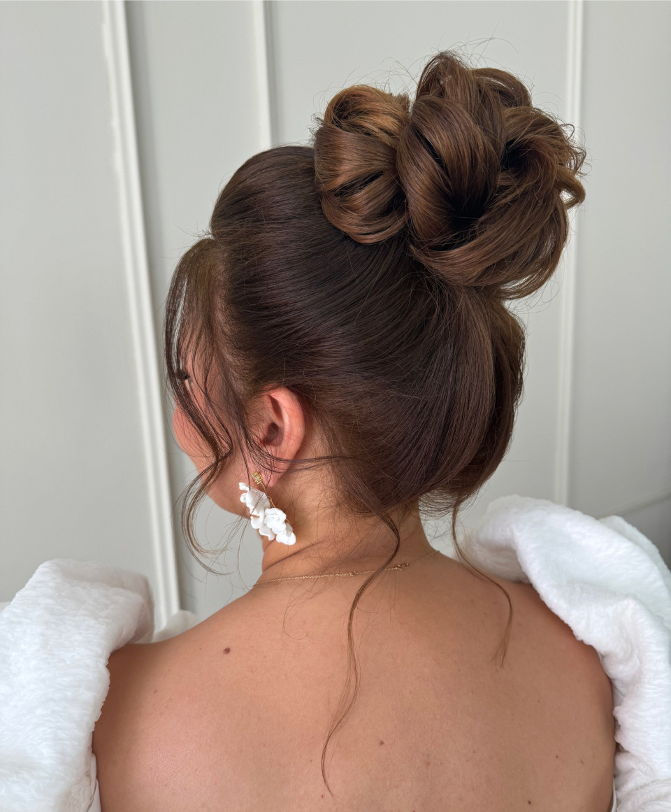 Bruidskapsel laten maken bij Lena Grabowska Brautstyling &amp; Make-Up Artist