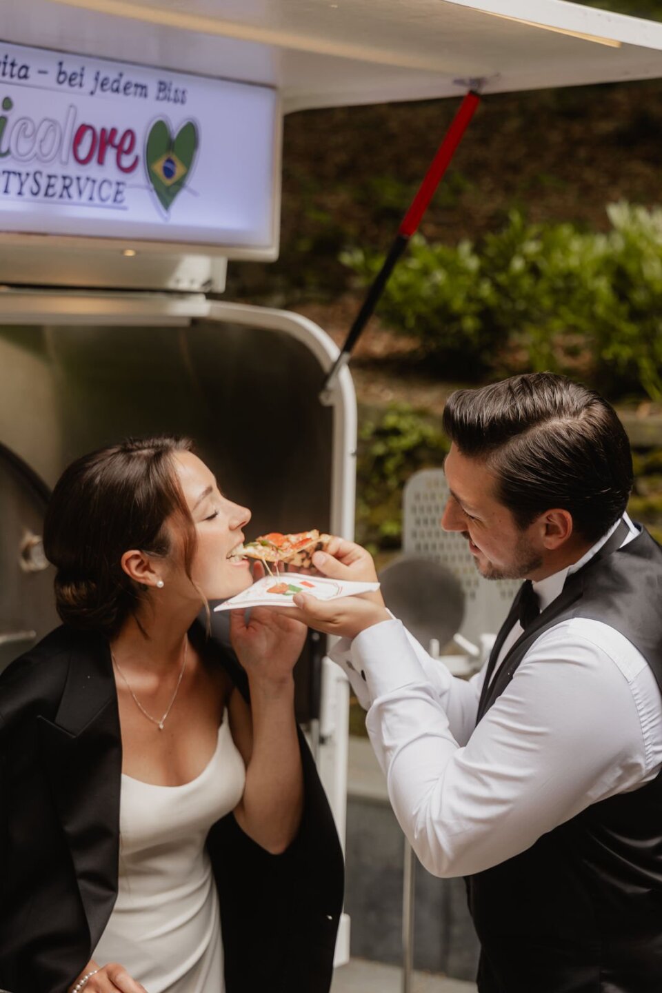 Weddingplanner Whispered Vows Weddings details