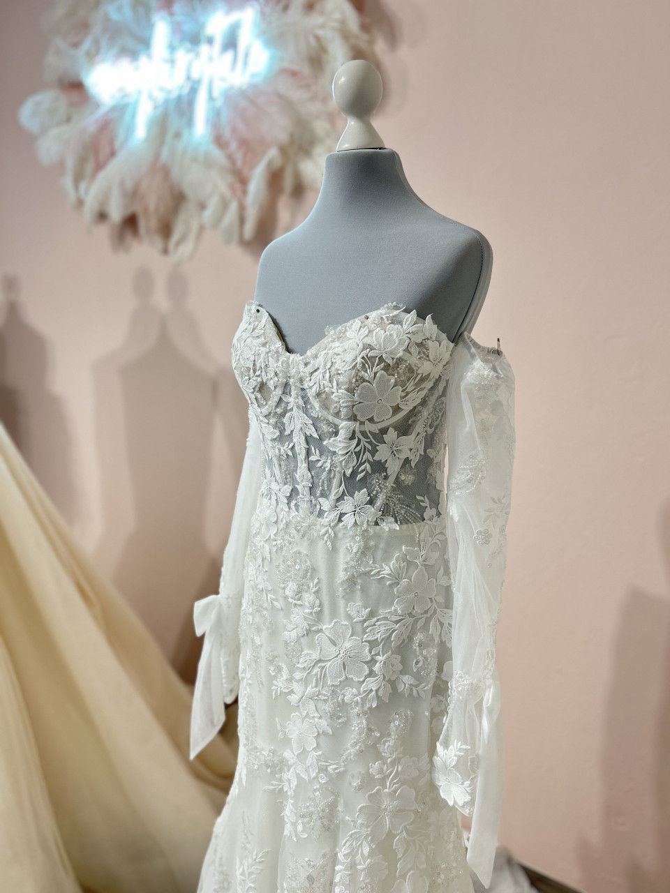 Trouwjurk van Fairytale Braut- und Abendmoden Inh. Aylin Öztürk impressie 3