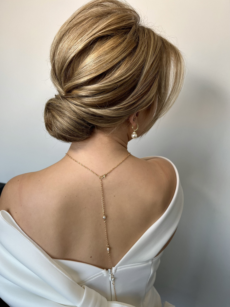 Bruidskapsel door Studio MvS Hair &amp; Make-up stylist impressie 2