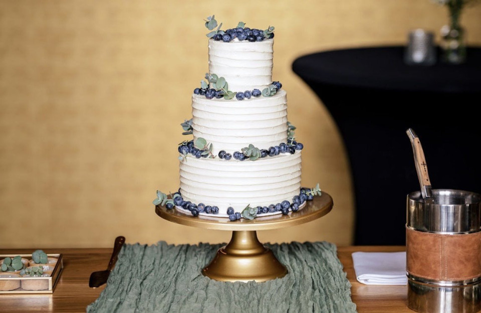 Bruidstaart van Regina&#039;s Bakery details