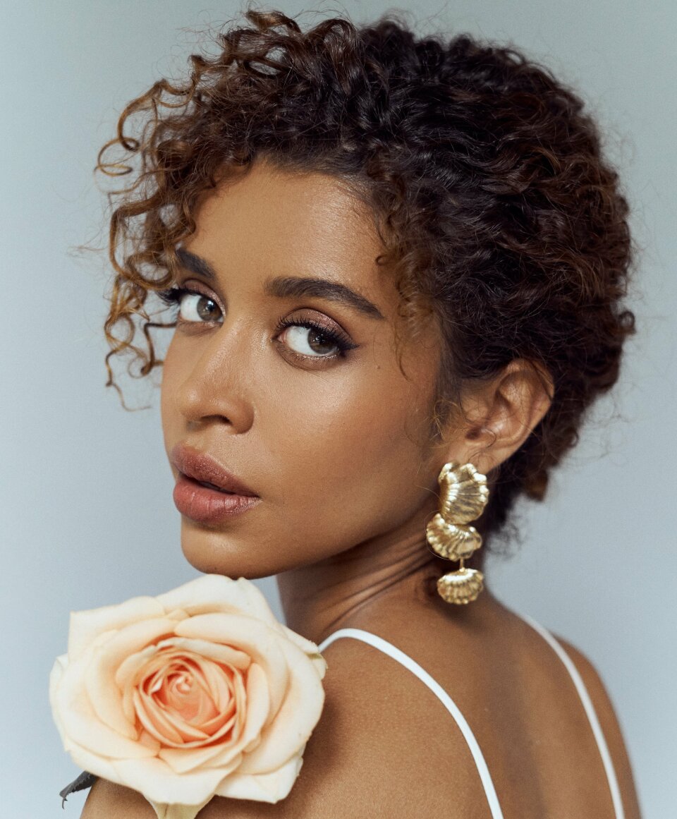 Bruidsmake-up door Evgeniia Bazhenova details